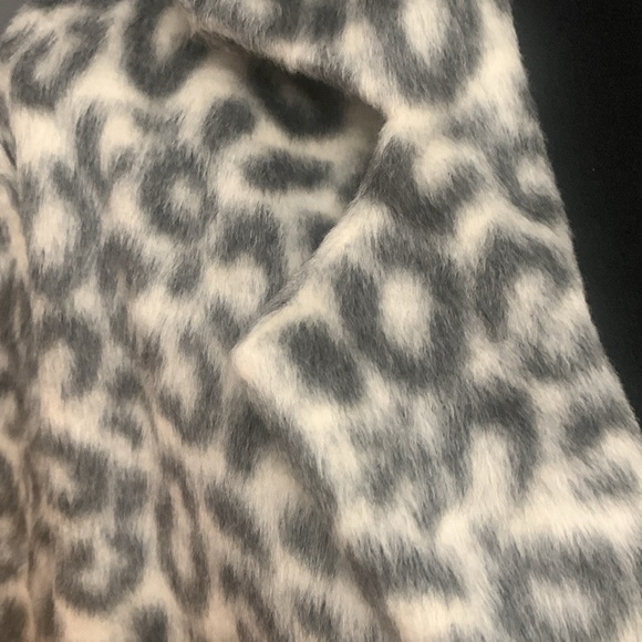 Overcoat - Picture 2 of 7